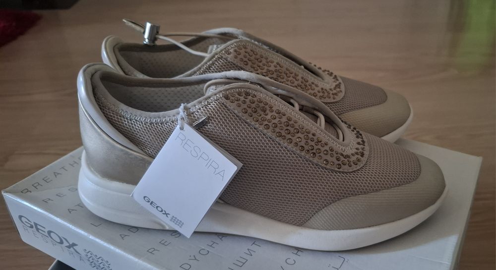 Ténis Geox (Novos) – Taupe/Dourado – Tam 37