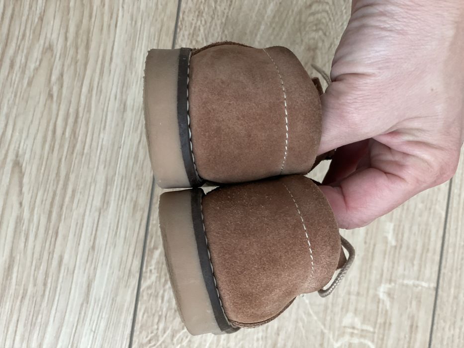 Sapatos carneiras cinza claro