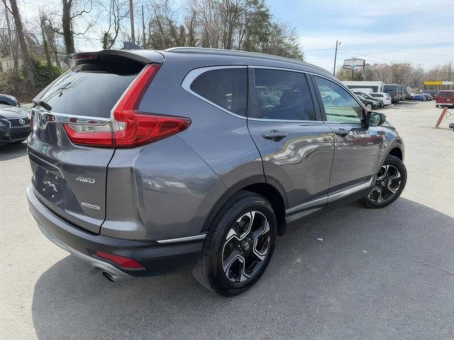 Honda CR-V Touring      2018