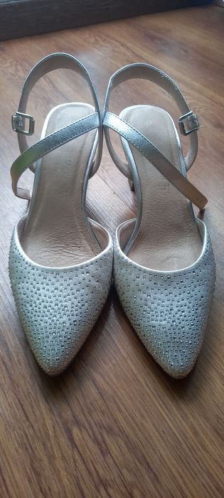 Buty ślubne  rozmiar 41 -26cm
