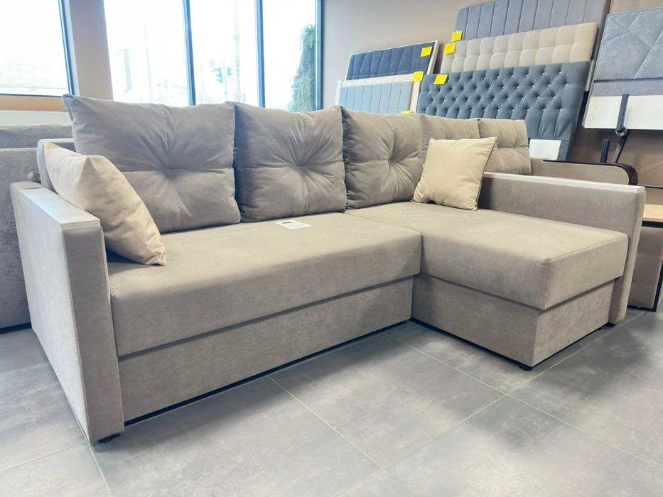 Кут у  вітальню. Модульний кут