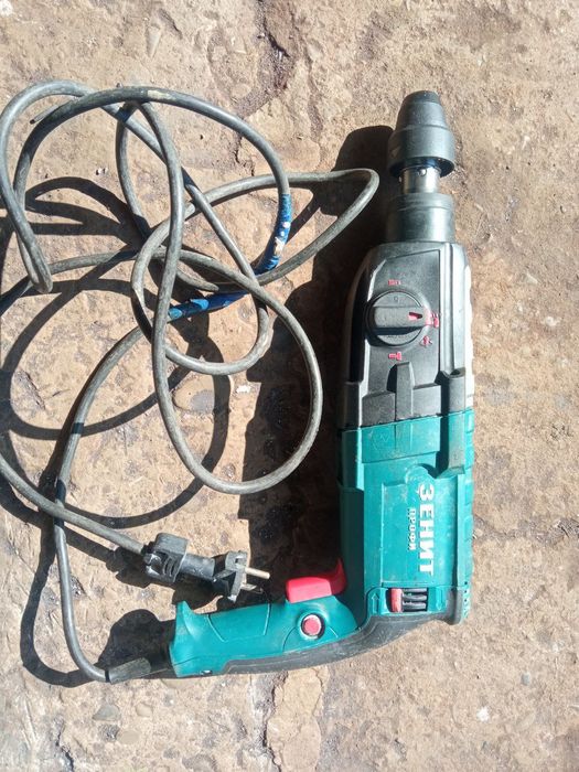 Перфоратор Зеніт 1200DFR