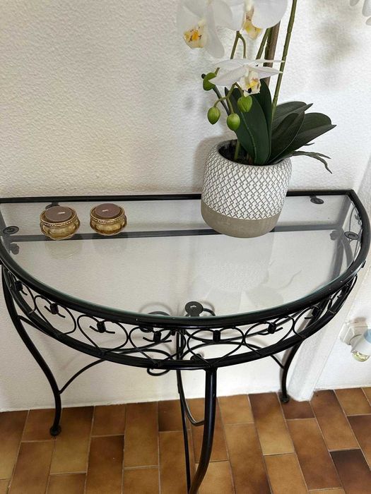 Mesa de apoio em ferro