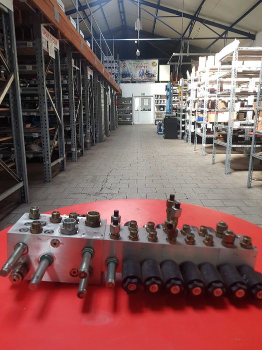 Blok sterujący LELY WELGER Bucher Hydraulics Oryginalny