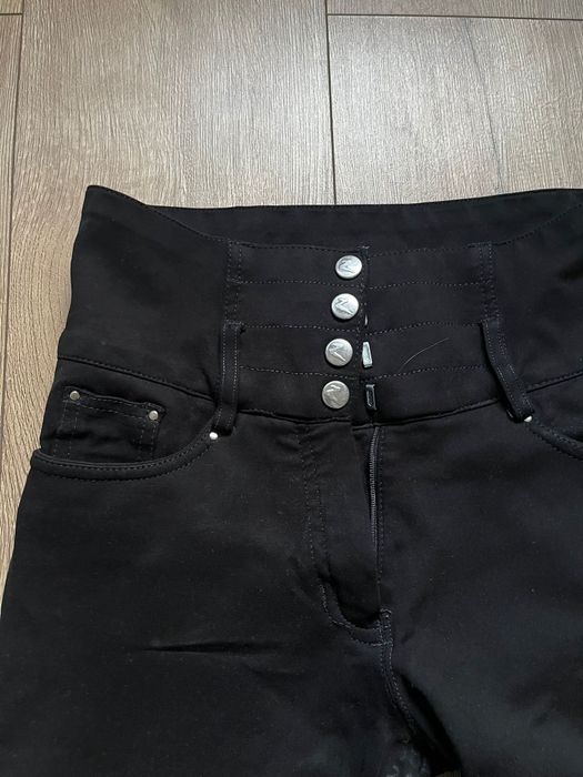 Czarne bryczesy HORZE rozmiar 38