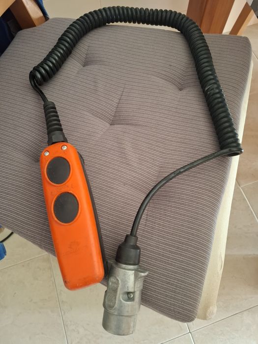 Comando de plataforma eléctrica