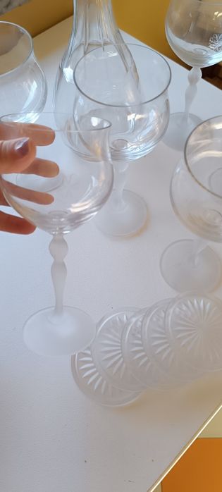 Conjunto de cristal de garrafa + 6 copos + 5 bases. Usado