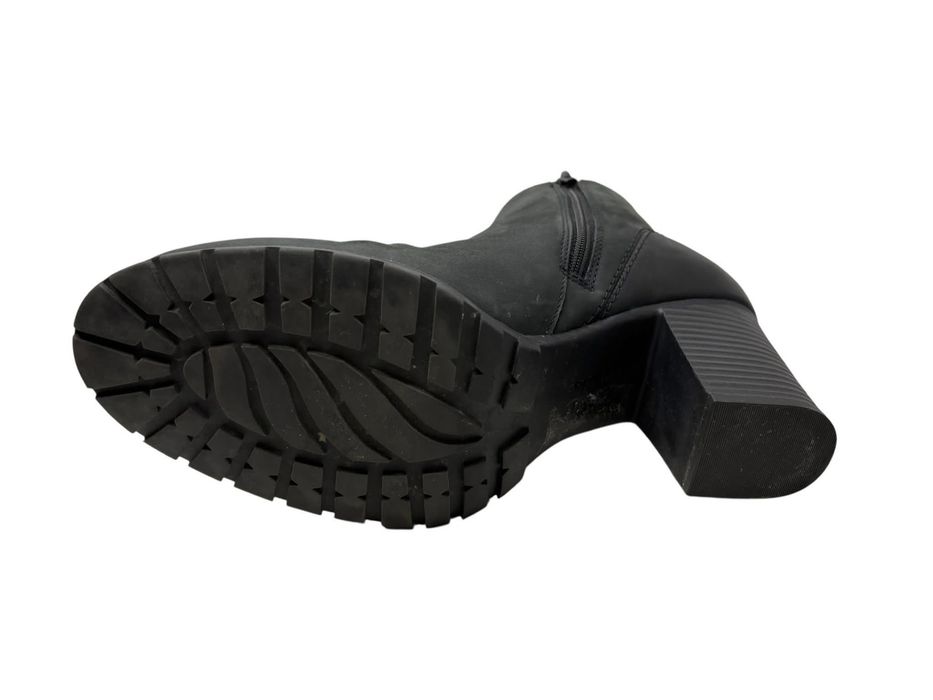 Botki skorzane delikatnie ocieplane Clarks rozmiar 41