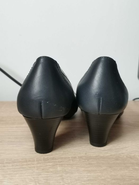 Granatowe czółenka Lasocki rozmiar 39