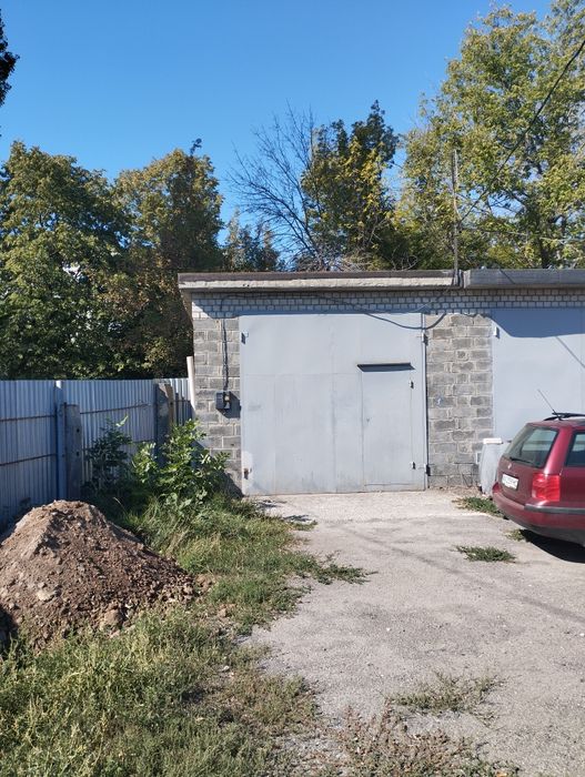 Капитальный гараж ул. Роганская.