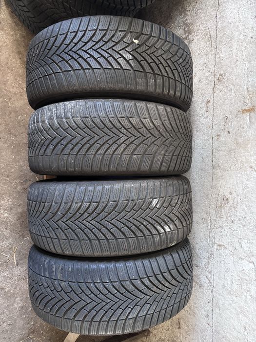 Semperit Speed Grip 5 235/55/17 XL Dot3523