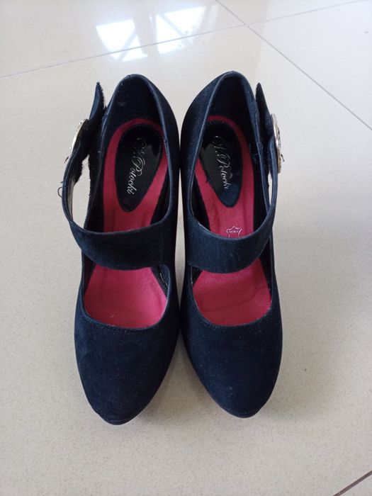 Czarne zamszowe czółenka rozmiar 38