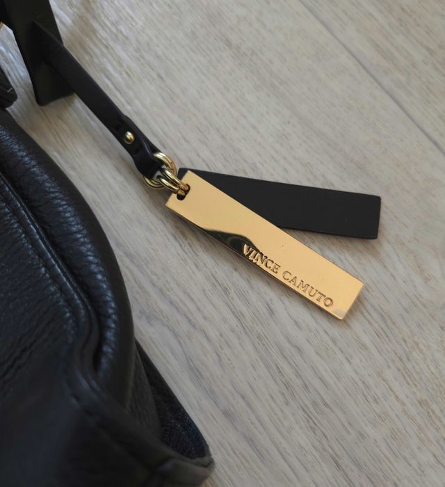 Vince camuto кожаная сумочка, сумка