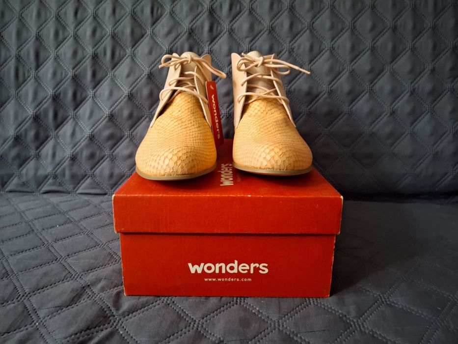 Piękne botki Wonders