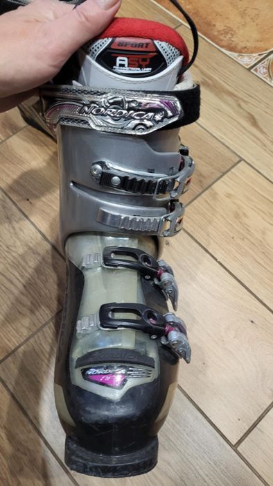 buty narciarskie nordica srebrne 305 mm buty na narty