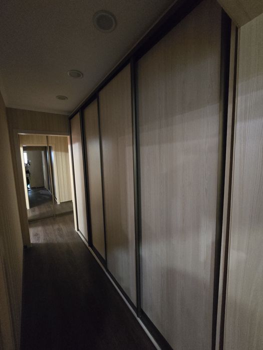 Сдам шикарную 4к квартиру на Лазурном. Автономное газовое отопление