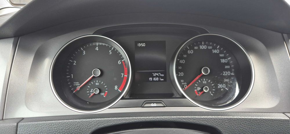 sprzedam VOLKSWAGEN GOLF VARIANT (KOMBI) 2013 r. bardzo dobry stan