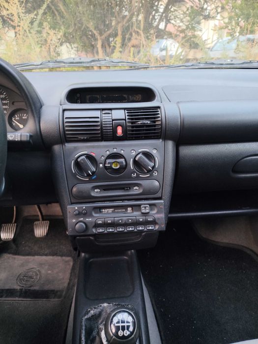 Opel corsa 1.0 gasolina