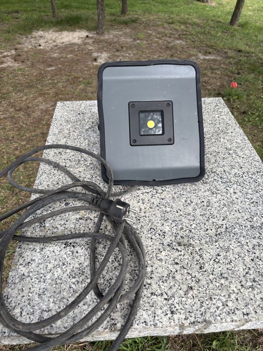 BRENNENSTUHL / 30W / IP54 / 2650lm