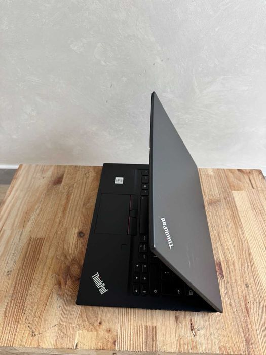 Є 30шт Lenovo ThinkPad T14s G1 для офісних програм, навчання,повсякденних завдань.
