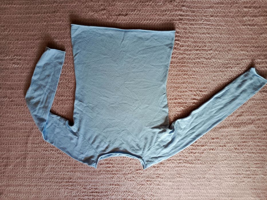 Sweterek niebieski r. S