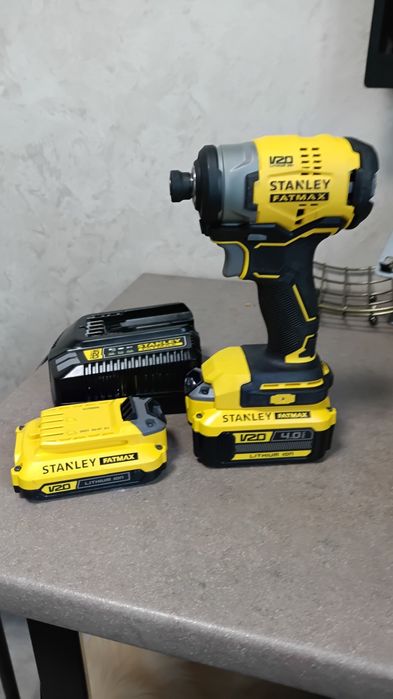Шуруповерт Stanley FatMax SFMCF810