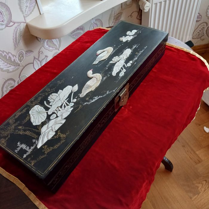 Продам антикварные шкатулки под украшения