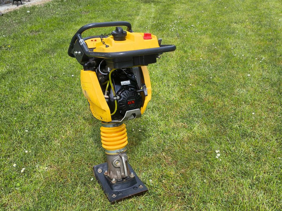 Stopa BOMAG BT 60  Super stan