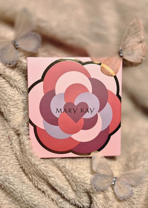 Nowa jubileuszowa paleta 60 lat Mary Kay