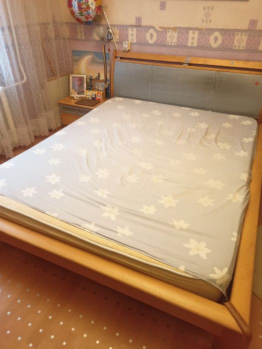 Продам 2-х спальную кровать