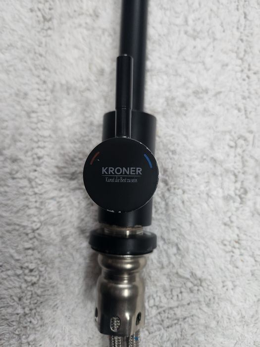 Змішувач кухонний чорний