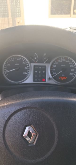 Renault clio gasóleo 5 lugares