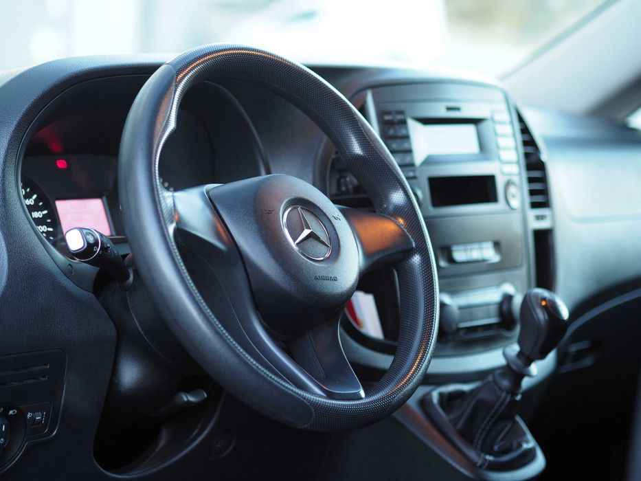 Mercedes Vito Tourer 116 CDi - 9 Lugares