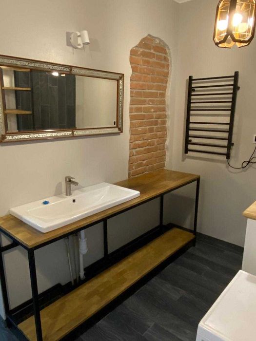 Цікава 2-кімн. квартира студія в центральному районі Полтави. Реальна.