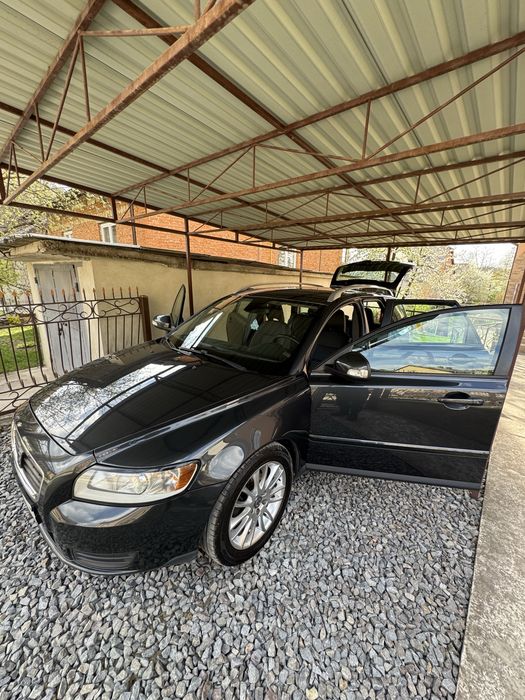 Volvo v50 Drive 2010