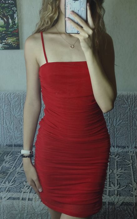 Красное   платье