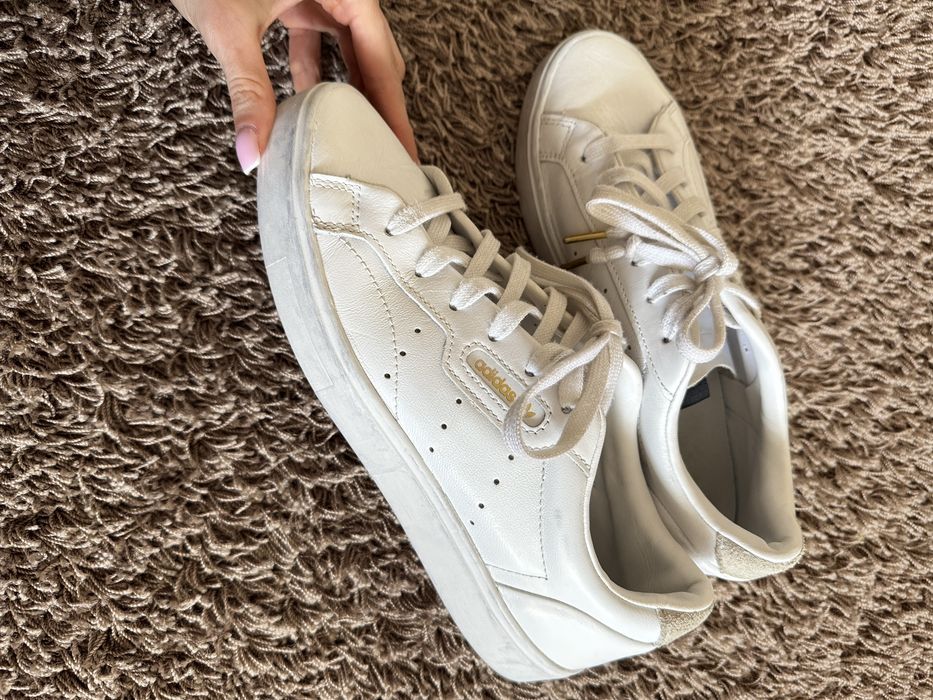 skórzane sneakersy Adidas sleek 38