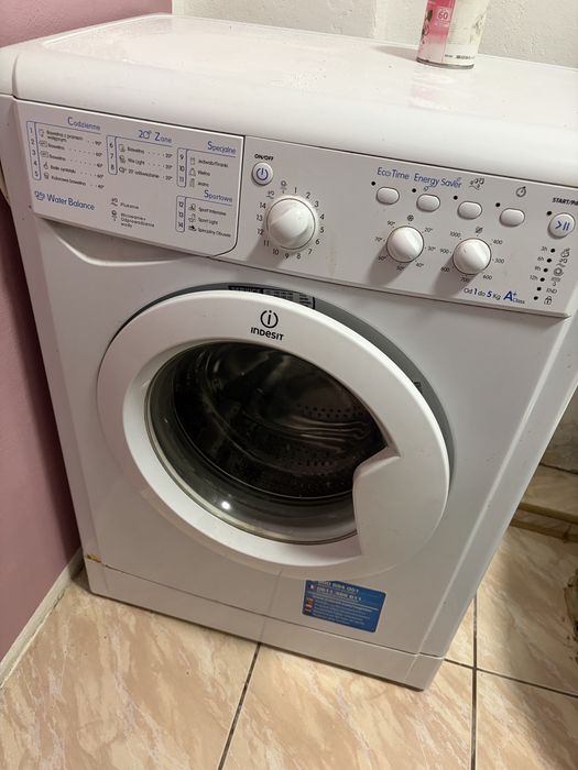 Pralka Indesit automat