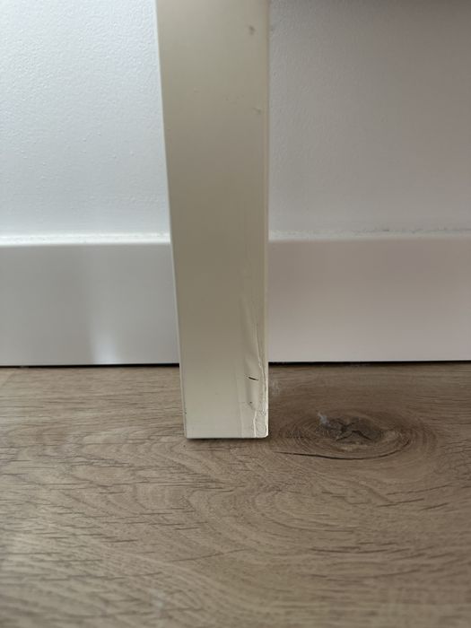 Witryna z półkami Ikea
