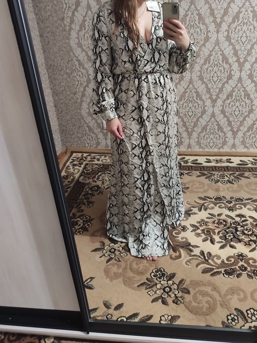 Стильна нова сукня