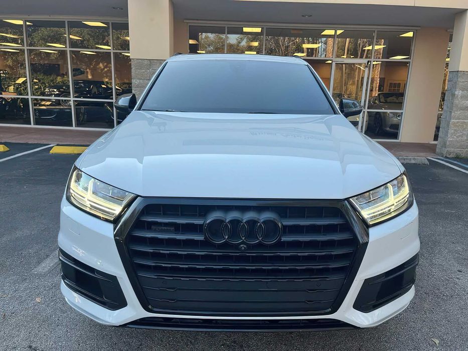 Audi Q7      2019