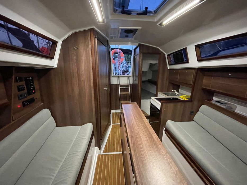 Jacht zaglówka Aquatic 28 2022r Phobos Maxus Antila