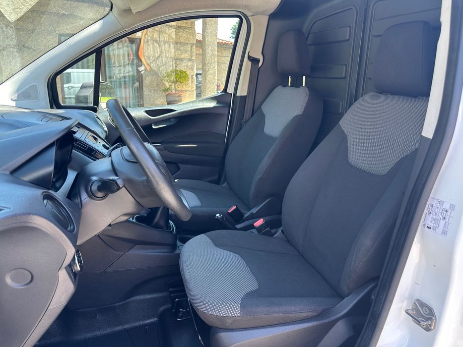 Ford Transit Courier 2018 OPORTUNIDADE!