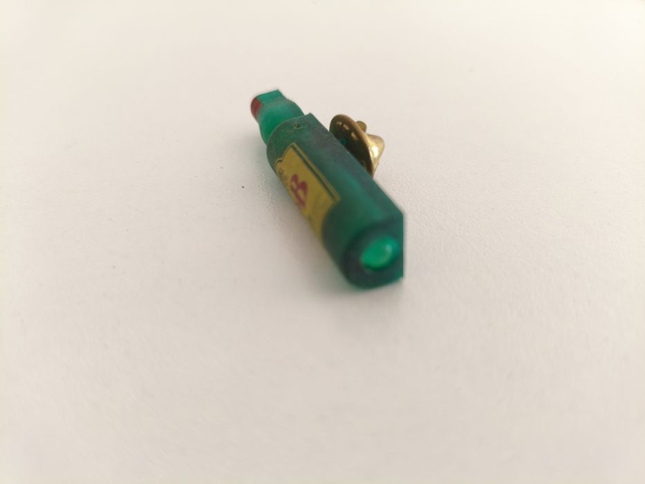Pins Garrafa de Whiskey J&B