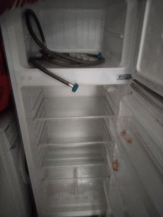 Frigorífico e máquina de lavar roupa 5k