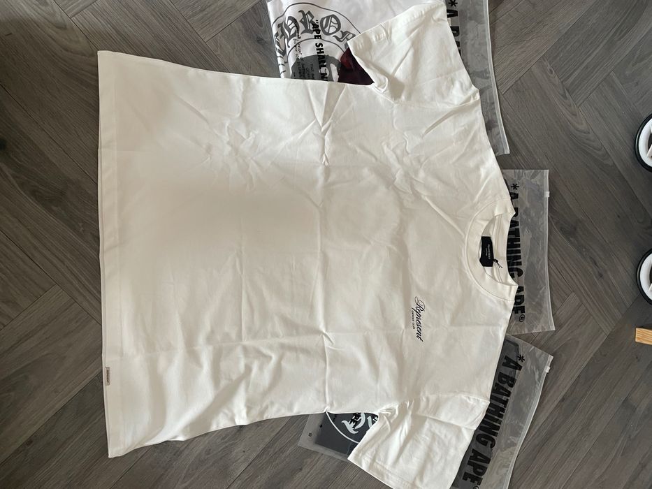 Футболка Represent