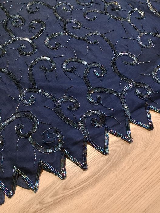 Granatowa Jedwabna Bluzka Z Cekinami Compliments