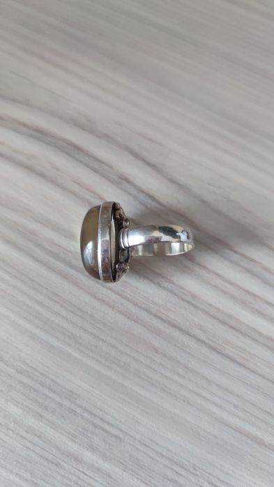 Масивна срібна каблучка з цитрином, 17 розмір