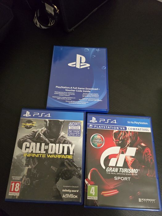 Playstation 4 Pro 1tb, 2 comando e 2 jogos