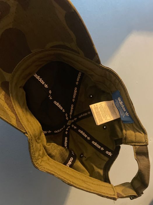 Vendo chapéus de marca